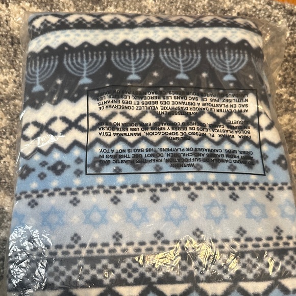 Adult Hanukkah pajamas - 2 piece set - Picture 4 of 6